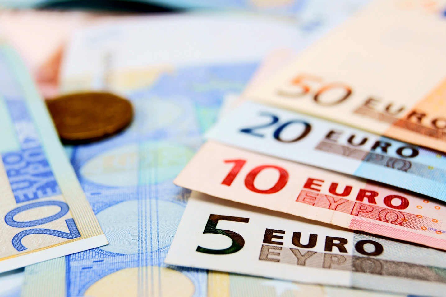 Tiền tệ tại Châu Âu – Tại sao bạn cần tìm hiểu về đồng Euro?